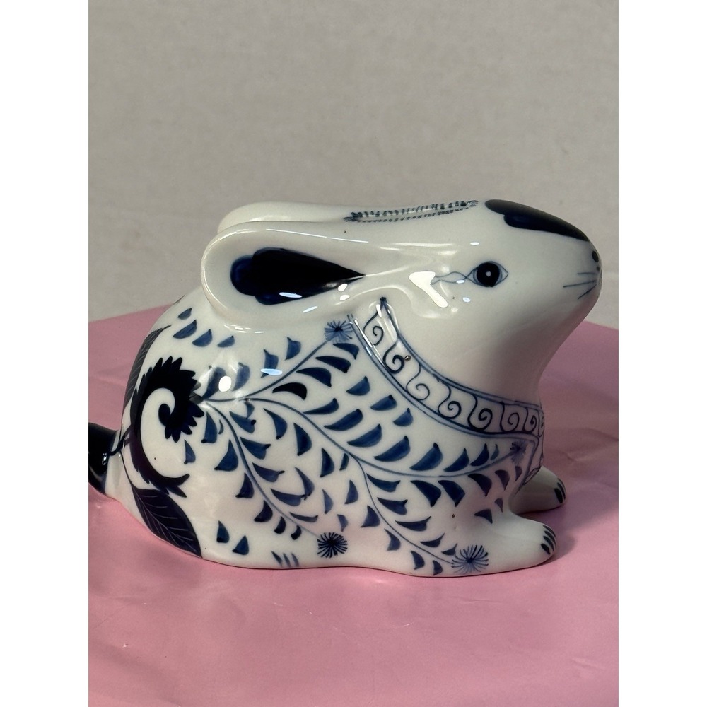 VTG 1980's Rabbit Bunny Bank Blue & White - Made in Thailand